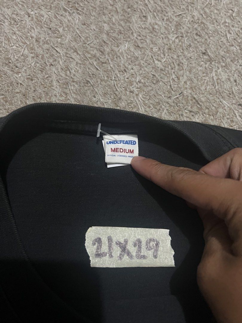 Undefeated Shirt (Category: Tshirts & Polo Shirts ) located in Mexico. Submitted by iseemiyakee. (Listing ID 1461892506, Image 3). Description: Size Large 21 width 29 length no issue excellent condition .