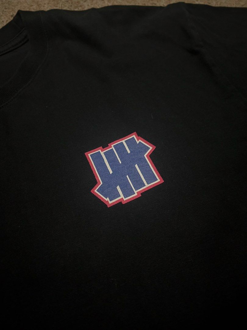 Undefeated Shirt (Category: Tshirts & Polo Shirts ) located in Mexico. Submitted by iseemiyakee. (Listing ID 1461892506, Image 2). Description: Size Large 21 width 29 length no issue excellent condition .