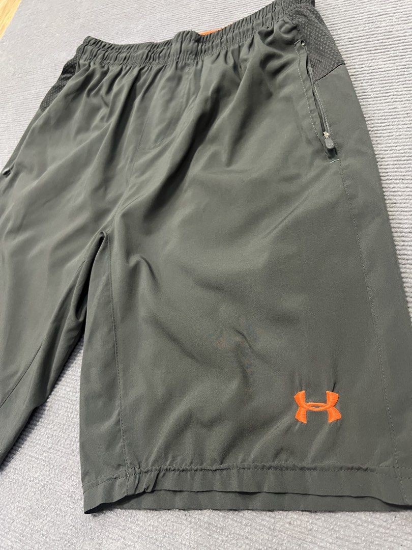 Under Armour sport short (Category: Activewear) located in Aparri. Submitted by amnorthloots (Listing ID 1461826590, Image 2). Description: Good as new No issue Color rate 9.5/10 Waistline 28”-36” Length 20.5”.