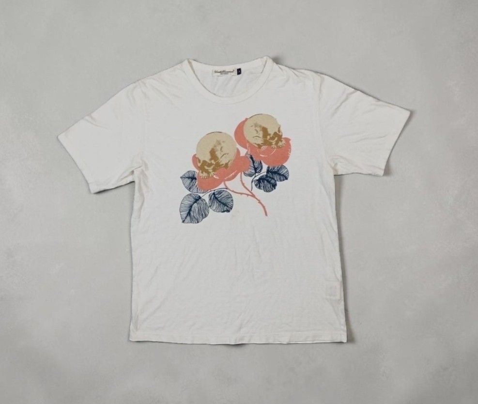 Undercoverism S/S 2008 - Skull & Roses - White Tee (Category: Tshirts & Polo Shirts ) located in Manila. Submitted by kinstugi.pieces (Listing ID 1461884923, Image 1). Description: Sizes: L Men's Dimes: 21 inches, Wdth 18 inches, Shldr 10 inches, Slv Lngth 27.5 inches, Lngth 22 inches, Hm Origin: Japan Materials: Cotton 100% Authentic Color Rate: 10-10 Condition: 10-10 Presentable to Use Add Shipping fee.