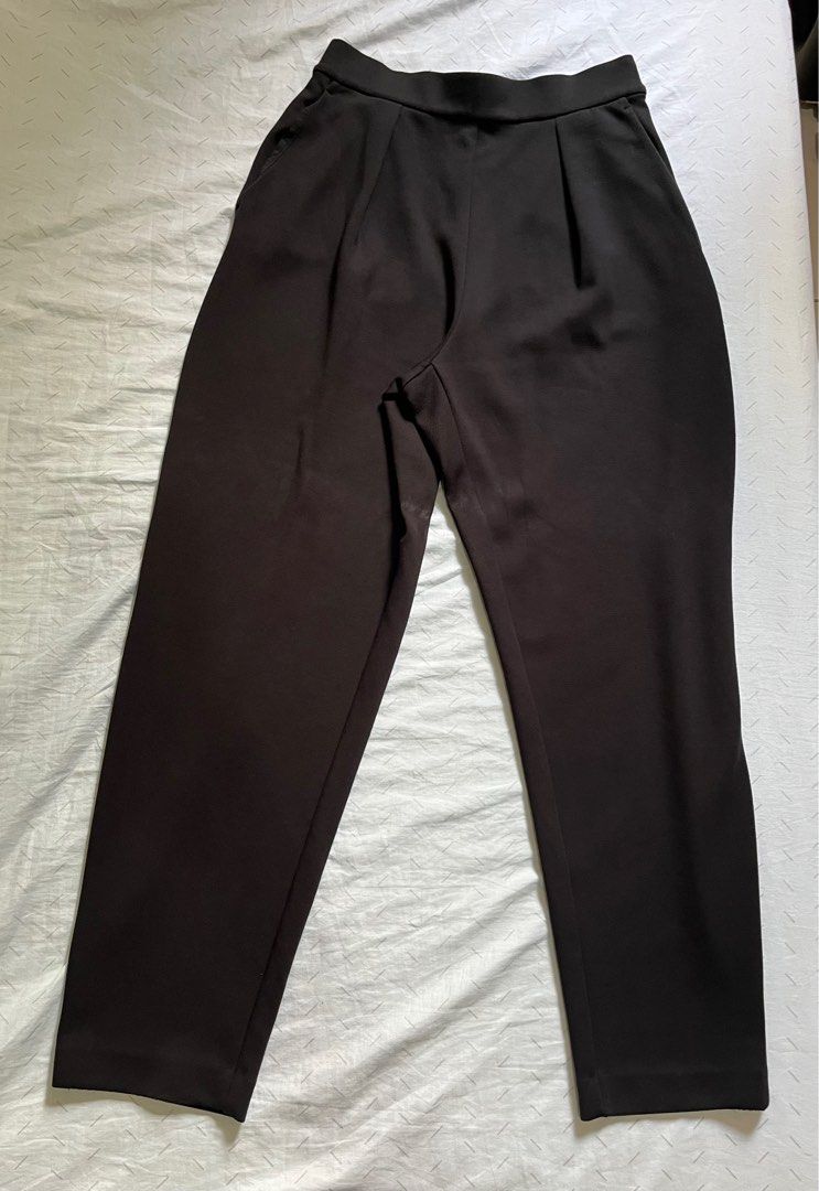 Uniqlo Black Trousers Size S (Category: Other Bottoms) located in Marikina City. Submitted by namicorner (Listing ID 1461947569, Image 1). Description: - Uniqlo Black Trousers - Non-zip -Length: 36.5" ~~ > RFS - decluttering > Last price posted > NO RETURN/ NO EXCHANGE > Manage expectation as this is a preloved item..