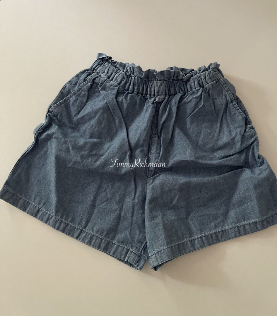 Uniqlo denim shorts bundle set (Category: Babies & Kids Fashion) located in Sorsogon. Submitted by comfortbeforestyle (Listing ID 1461843464, Image 2). Description: SORSOGON | J&T.