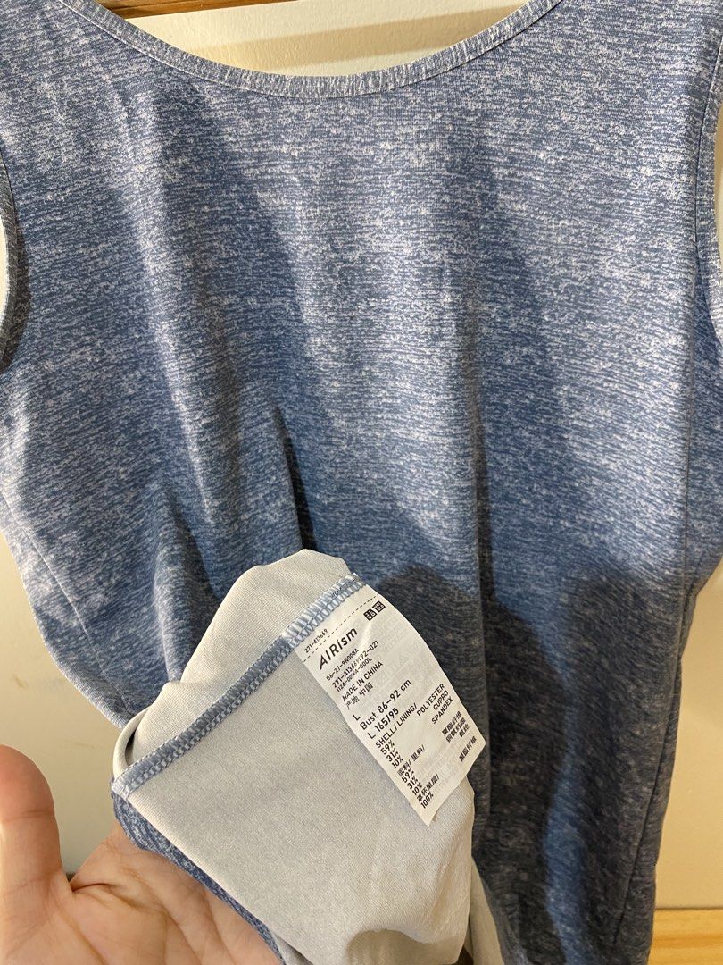 Uniqlo heather blue padded top a67 (Category: Sleeveless) located in Baguio. Submitted by buyforless_2600 (Listing ID 1461948940, Image 3). Description: .