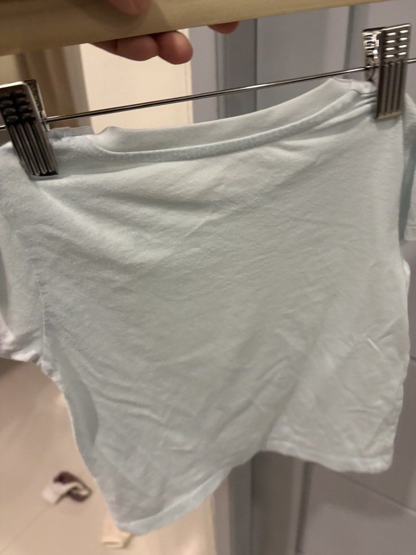 UNIQLO KIDS COCOMELON TSHIRT (size80) (Category: Babies & Kids Fashion) located in Lipa City. Submitted by upcycle_alley (Listing ID 1462024949, Image 3). Description: .