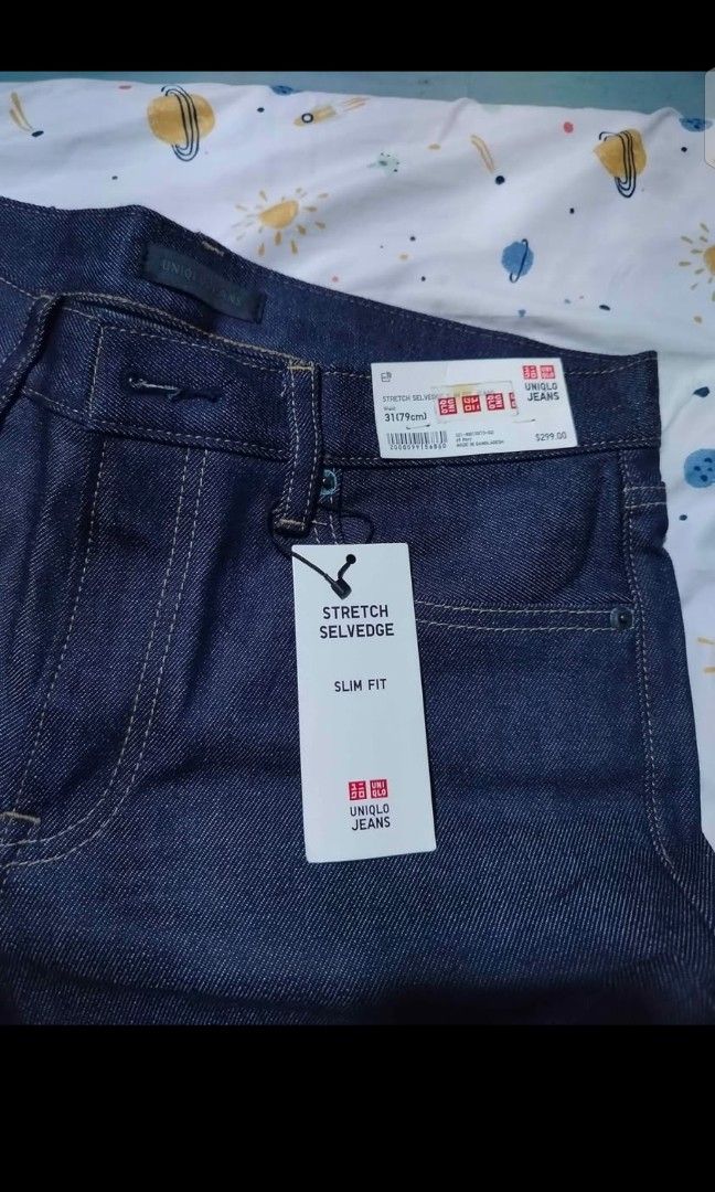 Uniqlo selvedge jeans (Category: Jeans) located in General Trias. Submitted by hungariancheesecake (Listing ID 1461868359, Image 2). Description: 31-32 42 7.