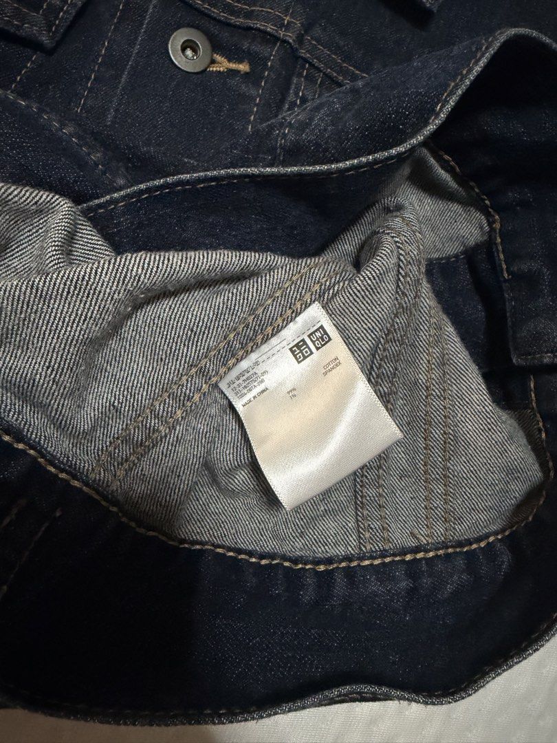 Uniqlo Truck Denim Jacket (Category: Coats, Jackets and Outerwear) located in Manila. Submitted by pinkyswearshop2.0 (Listing ID 1461847201, Image 3). Description: .