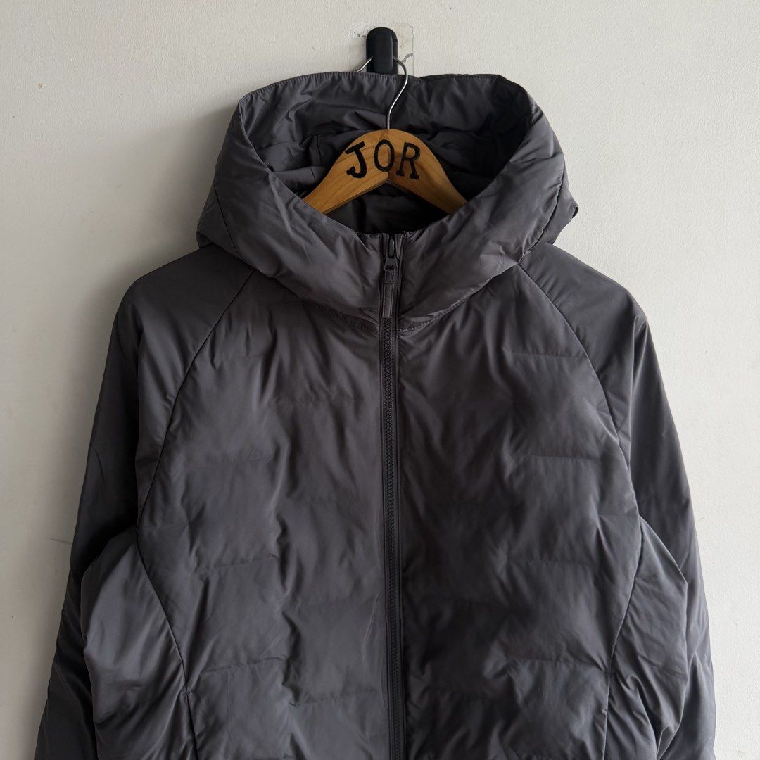Uniqlo Warm Padded Jacket (Category: Coats, Jackets and Outerwear) located in San Fernando. Submitted by jorjorr (Listing ID 1461872276, Image 2). Description: Uniqlo Warm Padded Puffer Jacket Original 💯 Gray color Large on tag 24 width 27 length Excellent condition to new condition No issue Color may vary due to lighting P1,499.