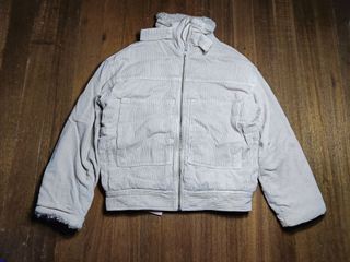 (Category: ) located in . Submitted by heatgear (Listing ID 1461927209, Image 1). Description: .