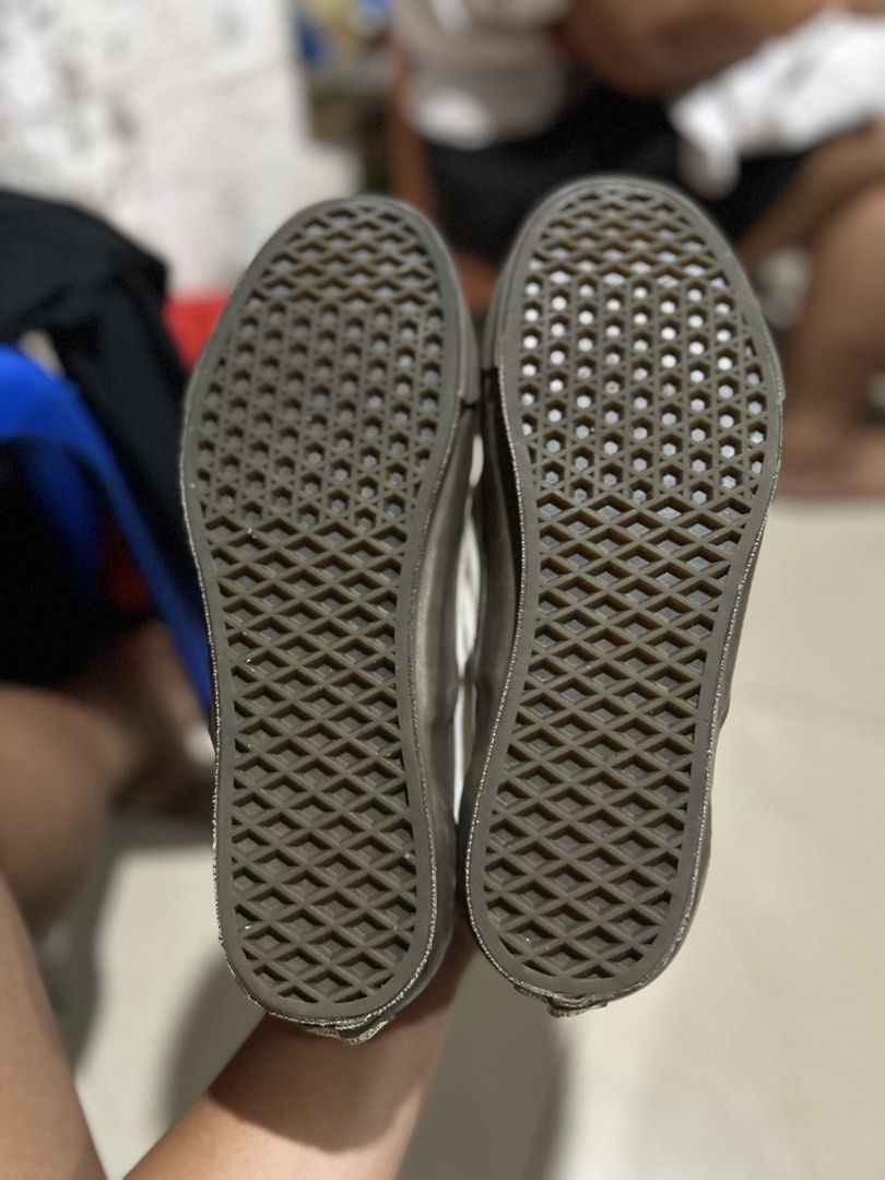 Vans (Category: Sneakers) located in Cebu City. Submitted by cyrilk1cks (Listing ID 1461828171, Image 3). Description: .