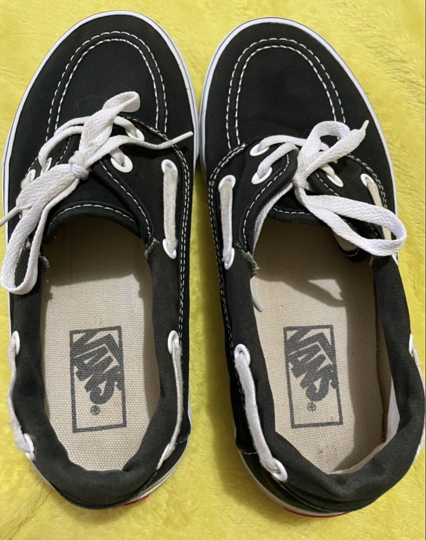 Vans canvass shoes (Category: Casual Shoes) located in Manila. Submitted by klebpreloved (Listing ID 1461834186, Image 3). Description: .