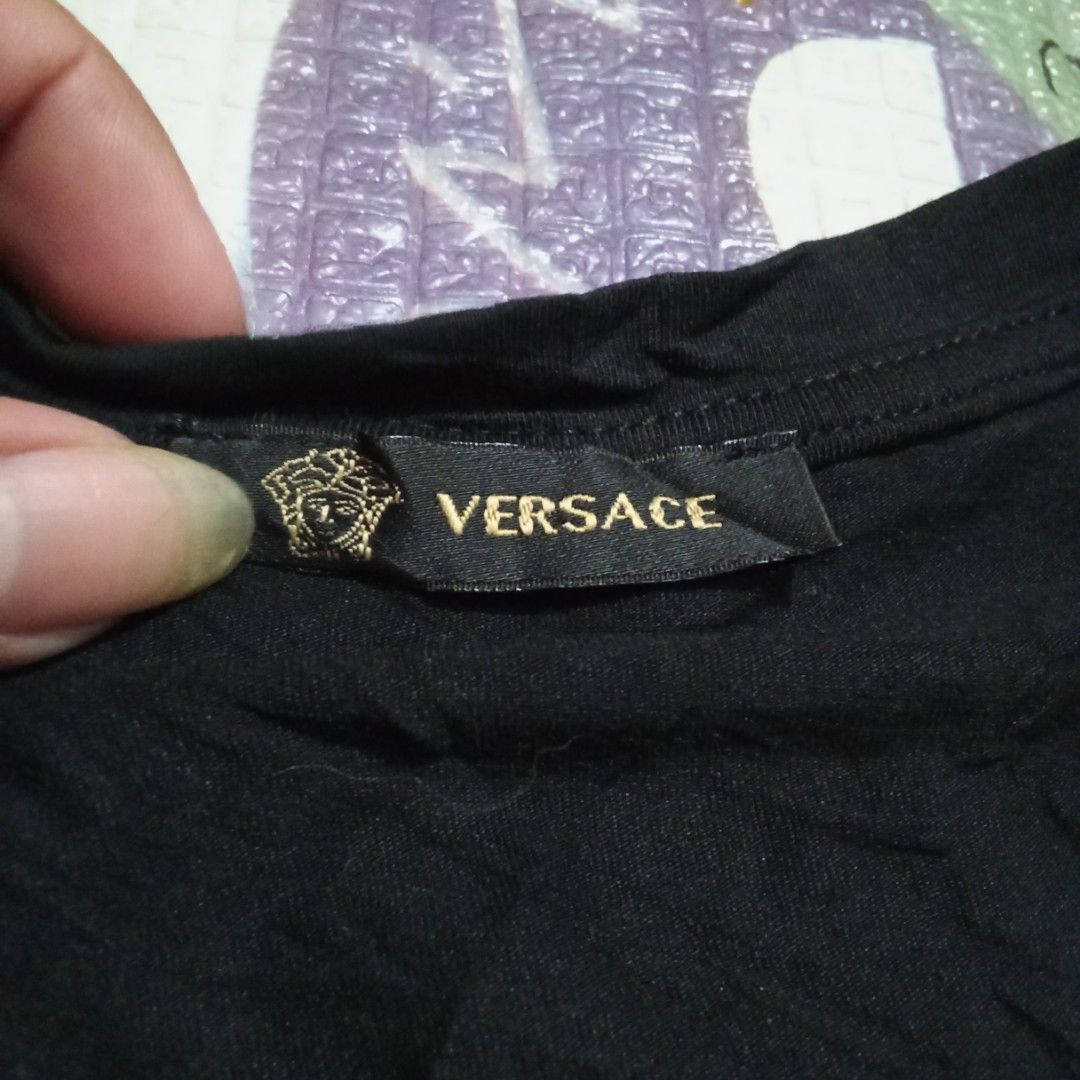 Versace (Category: Shirts) located in Manila. Submitted by tcbukay_zxc25 (Listing ID 1461950953, Image 3). Description: Versace embroidery logo small.