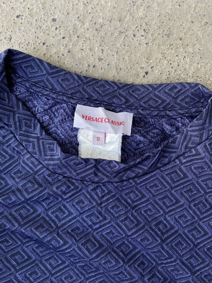 Vintage Versace Classic Longsleeve (Category: Longsleeves) located in Panabo. Submitted by thrifty.red (Listing ID 1461823774, Image 2). Description: .