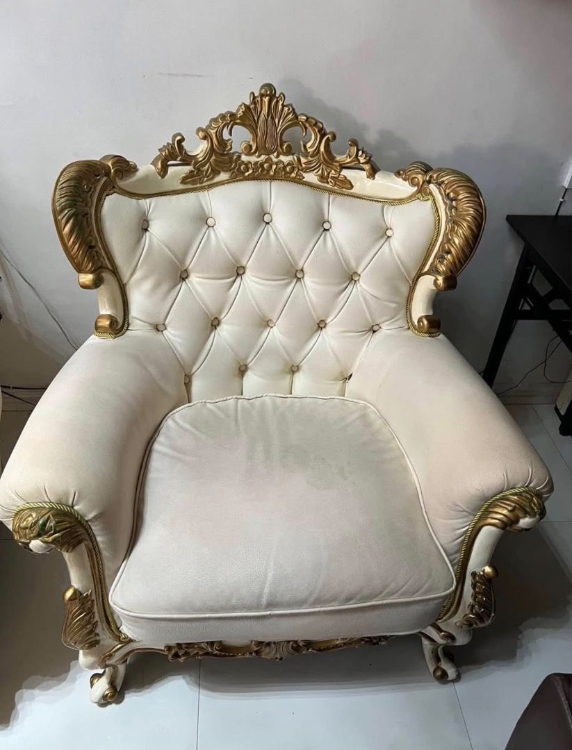 Victorian Style Sofa (Category: Sofas) located in Caloocan City. Submitted by m.cessy_001 (Listing ID 1461827945, Image 3). Description: 3-2-1 seater 2 side table 1 center table 1 console table.