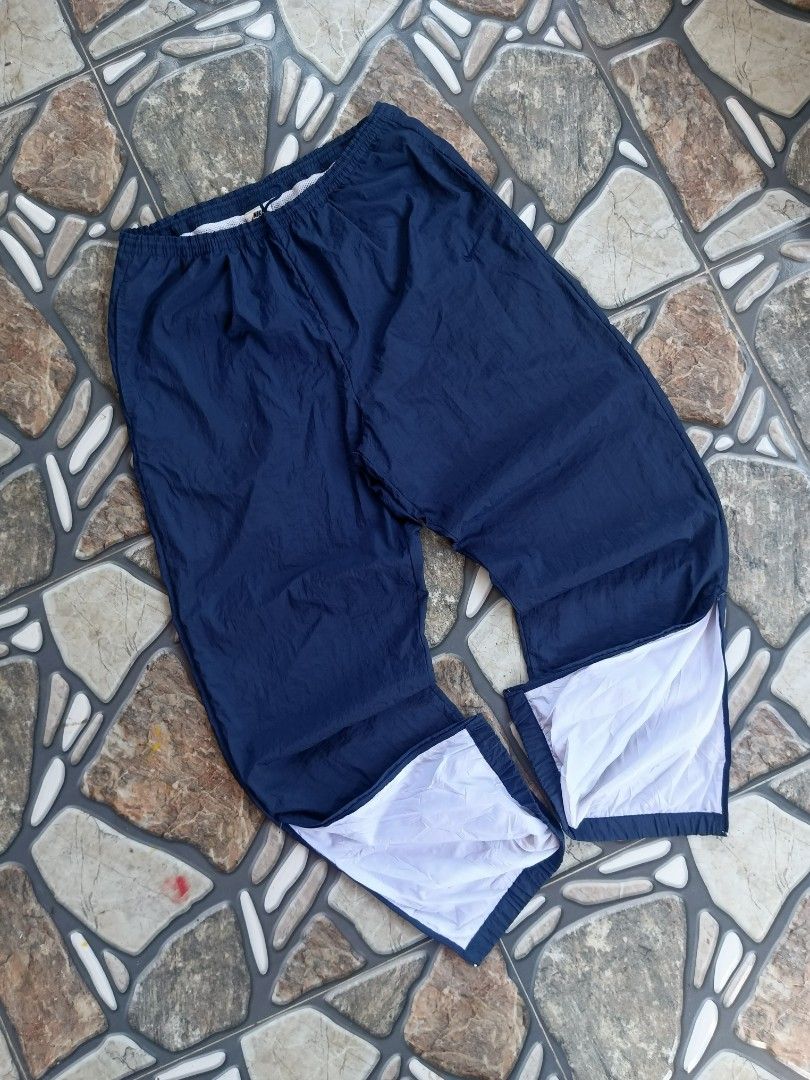 Vintage 1900s nike track pants (Category: Joggers) located in Baggao. Submitted by thriftislife123 (Listing ID 1461935158, Image 3). Description: w:freewaist l:43 hem:7 issue:none off/legit pm for more details.