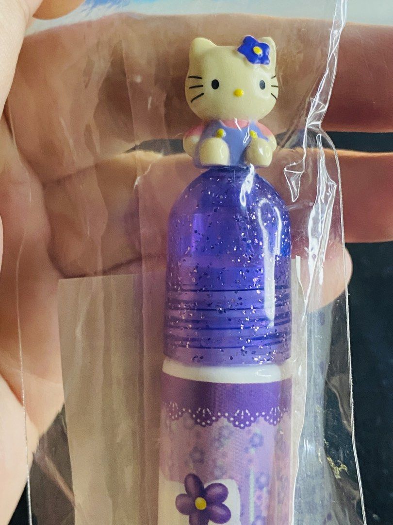 Vintage 2000 Sanrio Hello kitty Lavender liquid sosp (Category: Vintage Collectibles) located in Manila. Submitted by kawaii_omocha_est2020 (Listing ID 1461993244, Image 3). Description: ✅ Mine Now, Pay Now ✅ Please check all photos for complete details. ✅ Please manage your expectations, most items are preloved and not for those who are sensitive about condition. ✅ Actual color may vary due to lighting conditions. ✅ Due to limited reply quota, I