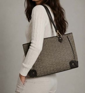 (Category: ) located in . Submitted by amagenbagsfashionshop (Listing ID 1461543683, Image 1). Description: .