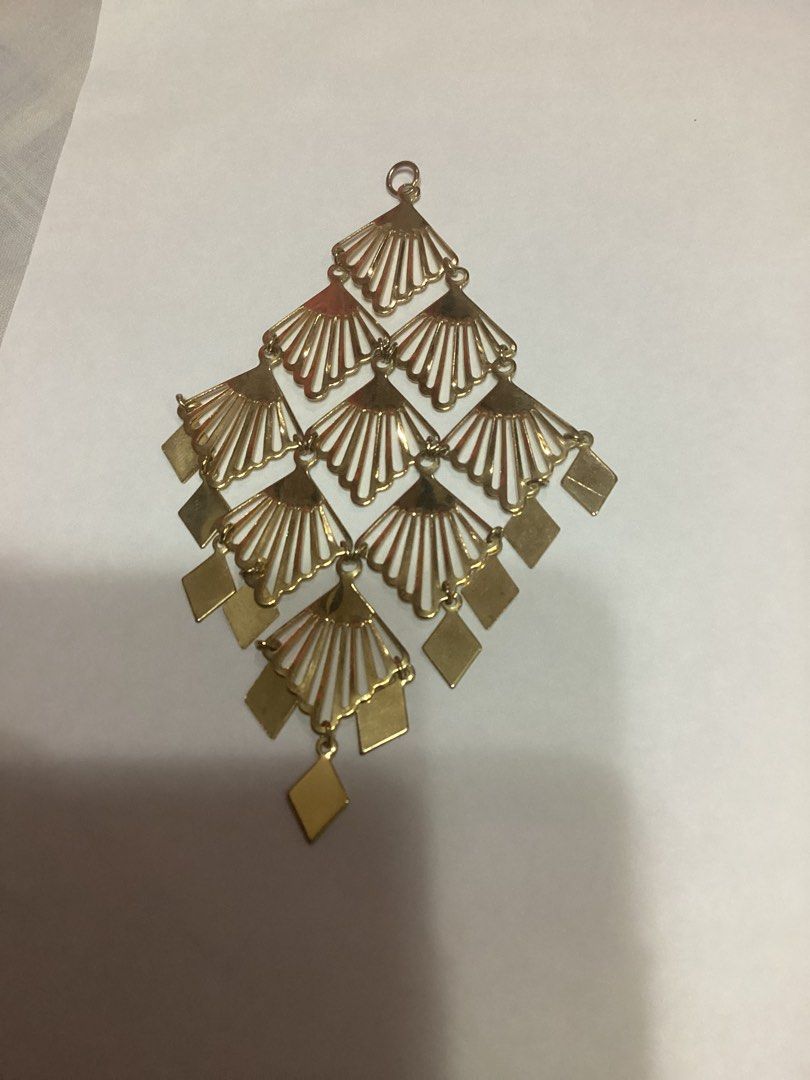 Vintage gold-tone Art Deco (Category: Other Accessories) located in Davao. Submitted by ferdipt (Listing ID 1461838603, Image 1). Description: A gold-tone Art Deco-style fan-shaped multi-strand dangle pendant .