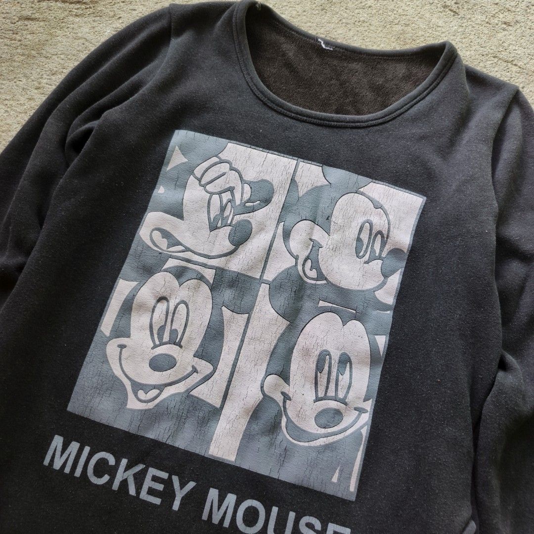 Vintage Mickey Longsleeves (Category: Activewear) located in San Marcelino. Submitted by ali_thriftzz (Listing ID 1461799178, Image 2). Description: Length-27 Width-17 Issue-Print cracks 150+sf.