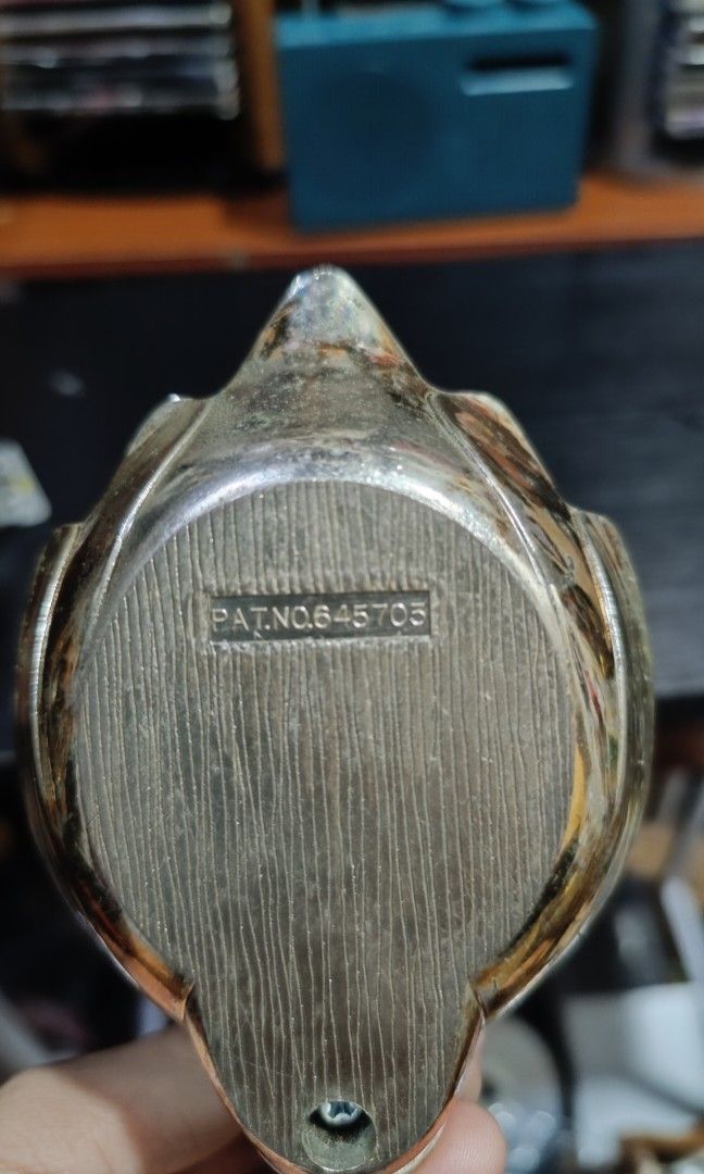 Vintage Silver Plated Swan (Category: Vintage Collectibles) located in Midsayap. Submitted by macoy.picker (Listing ID 1462025740, Image 2). Description: Vintage Silver Plated Swan 150 +sf.