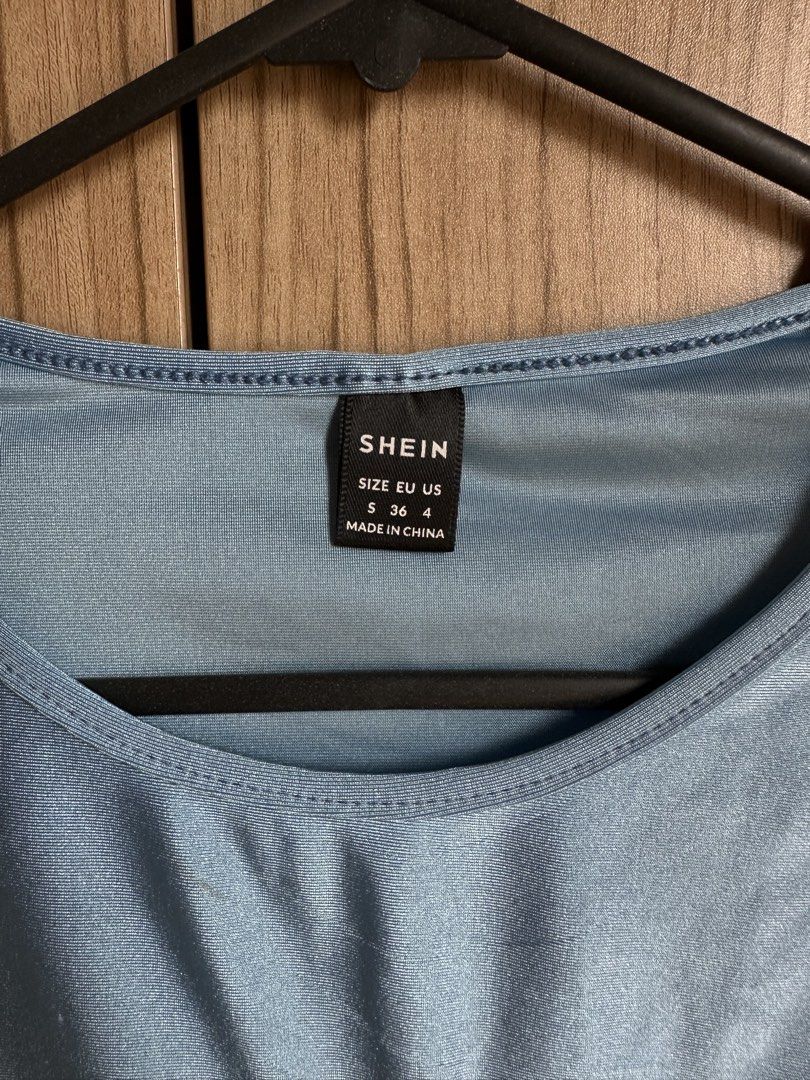 Vintage y2k cyan blue top (Category: Blouses) located in Caloocan City. Submitted by 2ndfash (Listing ID 1461820851, Image 2). Description: Small on tag fits small to med.