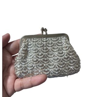 (Category: ) located in . Submitted by dalle_closet (Listing ID 1461840253, Image 1). Description: .