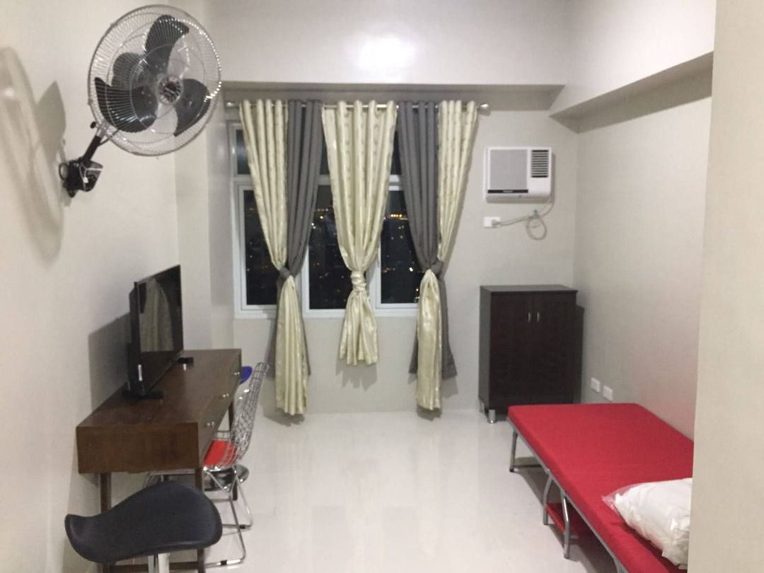 Vista Taft Residences studio unit (Category: Apartments & Condos) located in Quezon City. Submitted by jmpgutierrez (Listing ID 1461825154, Image 2). Description: For sale: Vista Taft Residences studio unit Vista Taft Residences, Taft Avenue, Malate, Manila Floor area: 18.45 sqm Residential Condominium unit Studio 31st floor Fully furnished PHP 16,000/month income until August 2026 Direct to seller Asking price: 3,480,000 https://www.pgr.com.ph/r