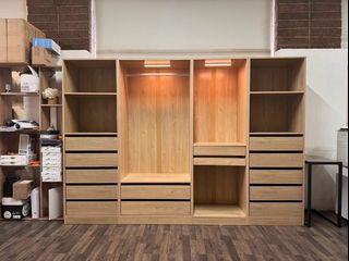 (Category: ) located in . Submitted by priceworthfurniture (Listing ID 1461818906, Image 1). Description: .
