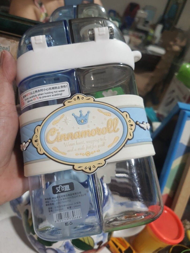 Water Bottle Sanrio (Category: Other Babies Going Out Needs) located in Quezon City. Submitted by pinksgate31 (Listing ID 1461823997, Image 3). Description: - Authentic Sanrio Cinnamoroll design - Comes with a convenient carrying strap - Adorable Cinnamoroll graphic with key and cage - Ideal for daily hydration - Perfect gift for Sanrio fans Note: Once lang nagamit, naluma na lang sa taguan.