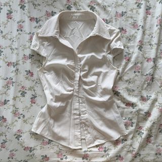 (Category: ) located in . Submitted by lovelilies444 (Listing ID 1461925934, Image 1). Description: .