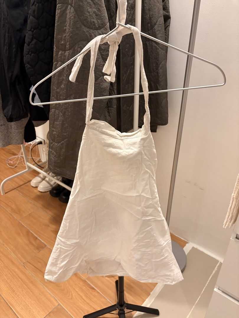 White Halter Neck Top (Category: Sleeveless) located in Mandaluyong City. Submitted by boopiefinds (Listing ID 1461981036, Image 2). Description: .