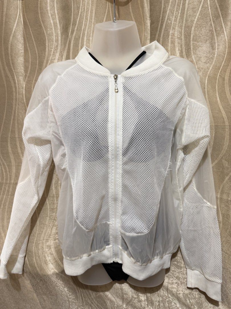 White Mesh Active Zip-Up Jacket / Lightweight Workout & Beach Cover-Up (Category: Bikinis & Swimsuits) located in Caloocan City. Submitted by lovedbyzee (Listing ID 1461910083, Image 2). Description: Send a message if you need exact measurements or have any questions! ✨ •📍North Caloocan / Fairview, Q,C • 🚚 J&T / Lalamove • 💰GCash / Maribank #activewear #gymjacket #meshjacket #whitejacket #athleisure #beachcoverup #workoutapparel⁠.