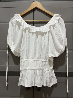 (Category: ) located in . Submitted by declutterprelovednitine_ey (Listing ID 1461810405, Image 1). Description: .