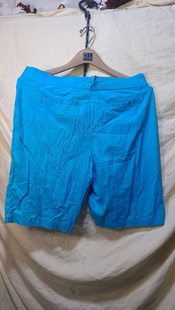 White Stuff Blue Cotton Spandex Shorts Size 12 (Category: Shorts) located in Davao. Submitted by bravemoon_556cd5 (Listing ID 1461923148, Image 2). Description: - Brand: White Stuff - Color: Blue - Material: Cotton-spandex blend - Closure: Button and zip - Pockets: Two back pockets - Features: Comfortable for everyday wear, great for casual outings or lounging.