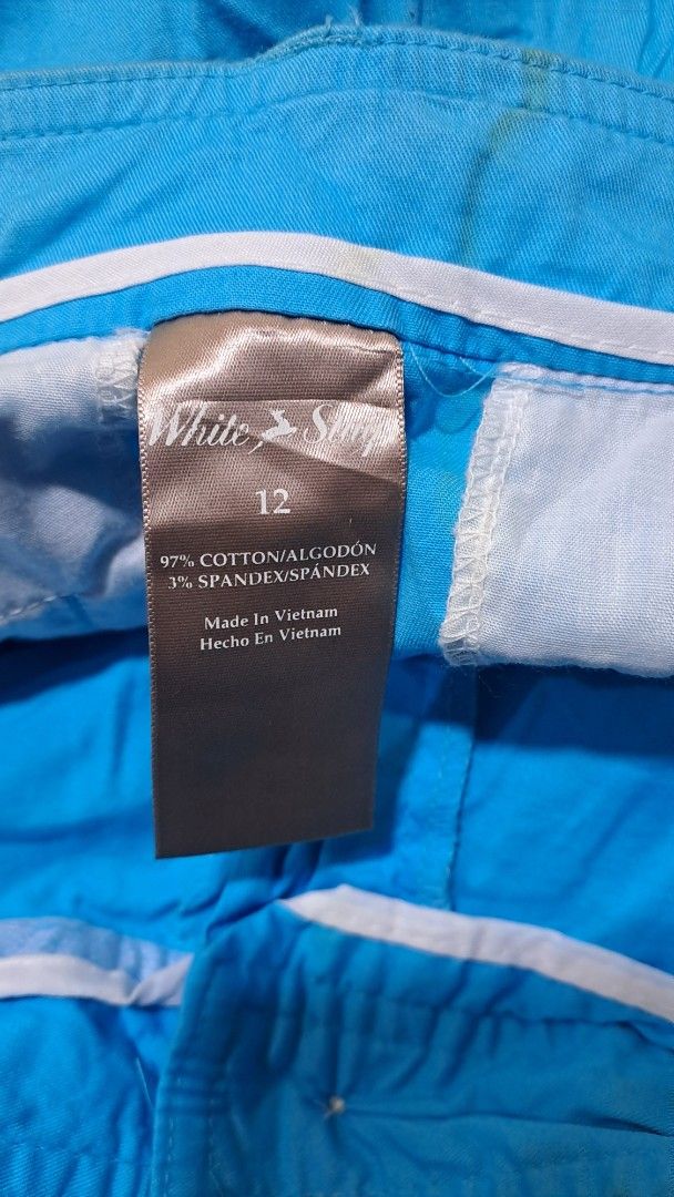 White Stuff Blue Cotton Spandex Shorts Size 12 (Category: Shorts) located in Davao. Submitted by bravemoon_556cd5 (Listing ID 1461923148, Image 3). Description: - Brand: White Stuff - Color: Blue - Material: Cotton-spandex blend - Closure: Button and zip - Pockets: Two back pockets - Features: Comfortable for everyday wear, great for casual outings or lounging.
