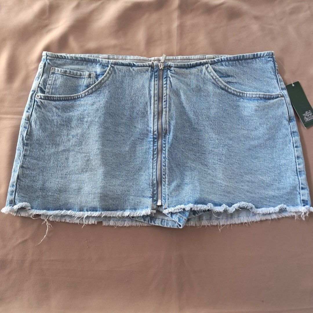 Wild Fable Light Wash Full-Zip Denim (Category: Skirts) located in Digos. Submitted by richcaliforniaclothingstore (Listing ID 1461811090, Image 1). Description: size XL 🎀color may vary due to lighting 🗒Lay-away terms available 💸We don't accept COD/COP 📍Location: Lim extension,Digos City Davao Del Sur,beside the camilian sister's reffered to as GREEN BOUTIQUE..