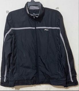(Category: ) located in . Submitted by lunicothrift (Listing ID 1461982697, Image 1). Description: .