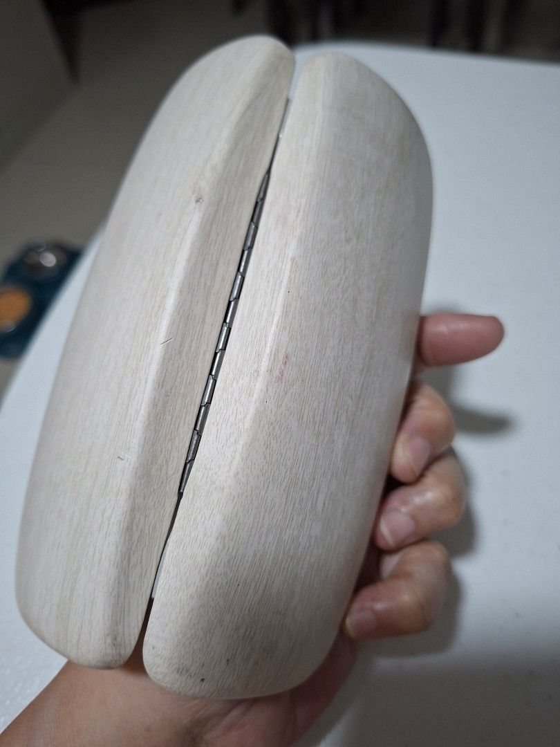 WOODEN EYEWEAR CASE (Category: Sunglasses & Eyewear) located in Las Pinas. Submitted by annachiaonair2037 (Listing ID 1461857142, Image 3). Description: WOODEN EYEWEAR CASE FROM JAPAN.
