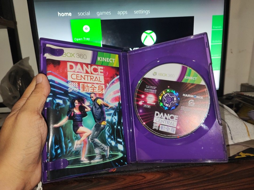 XBOX 360 CD " Dance Central " NTSC J (Category: Xbox) located in Manila. Submitted by pcltasenseigaming (Listing ID 1461923433, Image 2). Description: XBOX 360 CD " Dance Central " NTSC J 📌 Price 209 📌 Negotiable 📌 Details : Normal na sa 2nd hand cd na may scratch/scratches 📌 2nd Hand Tested Working 📌 Can Send Pictures/Video Of Item With Time & Date 📌 Compatibility is buyer's responsibility 📌 PLEASE RATE MY MARKETPLACE PROFILE AFTER TRANSA