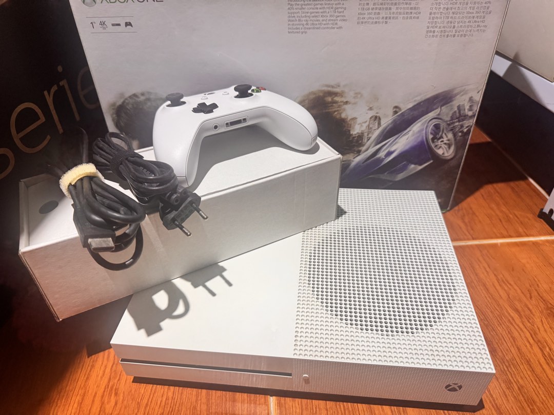 Xboxx One S, Video Gaming, Video Game Consoles, Xbox on Carousell