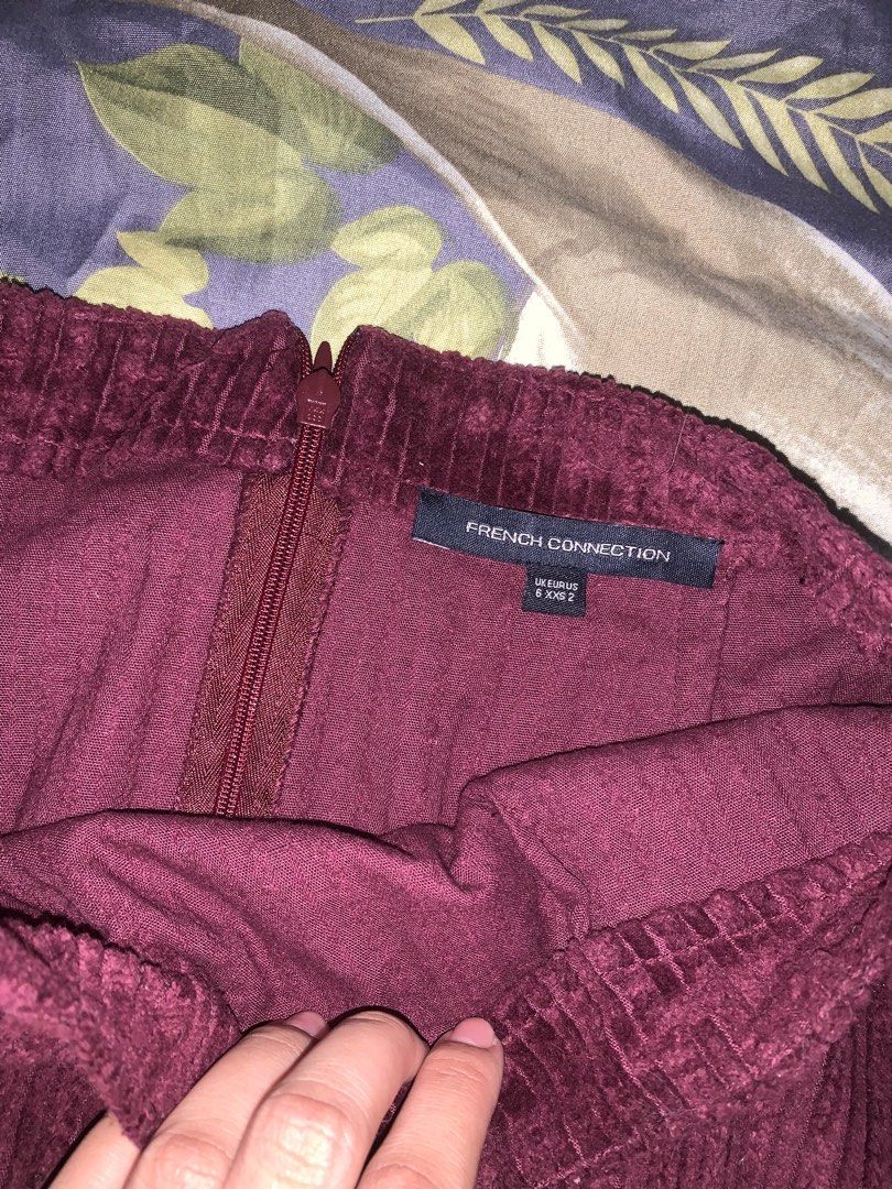 Y2K Maroon Corduroy Mini Skirt (Category: Skirts) located in Manila. Submitted by prel0vedbywana (Listing ID 1461934416, Image 3). Description: XXS on tag RFS: Decluttering Loc: QC/BUL.