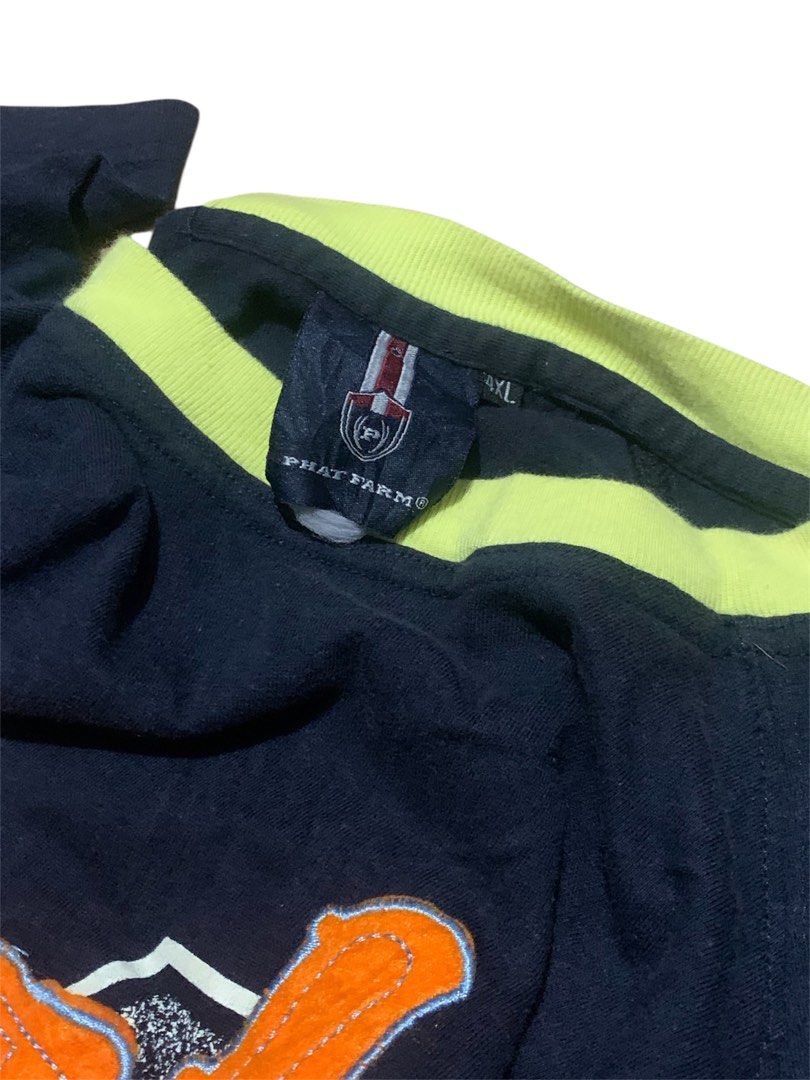 Y2K Phat Farm (Category: Tshirts & Polo Shirts ) located in Manila. Submitted by lyf_7hrift (Listing ID 1461953483, Image 3). Description: Y2K Phat Farm Shirt P400 33.5L 24.5W Dimes 10/10 Color Rate Asnew Condition.