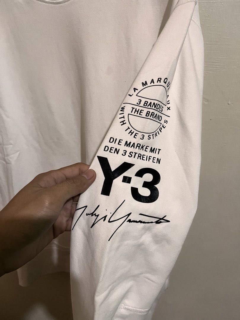 Y3 ADIDAS SWEATER (Category: Activewear) located in Sagay. Submitted by jan_arvene (Listing ID 1461913662, Image 3). Description: 📌 Y3 Adidas 28” length 24” width Good condition Minor issue sa neck line color transfer Already washed Mine : 250 Plus sf Pm.
