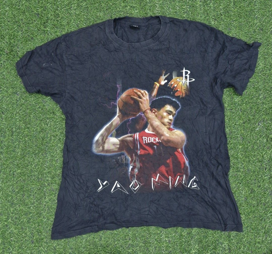Yao ming bootleg shirt (Category: Tshirts & Polo Shirts ) located in Pili. Submitted by the_g_thrift (Listing ID 1461919348, Image 1). Description: size: 2xl on tag dimes: 22.5 x 29 very good condition sign of used.