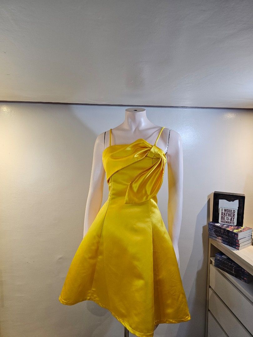 Yellow Satin Cocktail Dress (Category: Dresses) located in Antipolo. Submitted by ancheska_ (Listing ID 1461801637, Image 2). Description: FOR RENT!!! Small- Medium No Issue 📍Upper Antipolo .