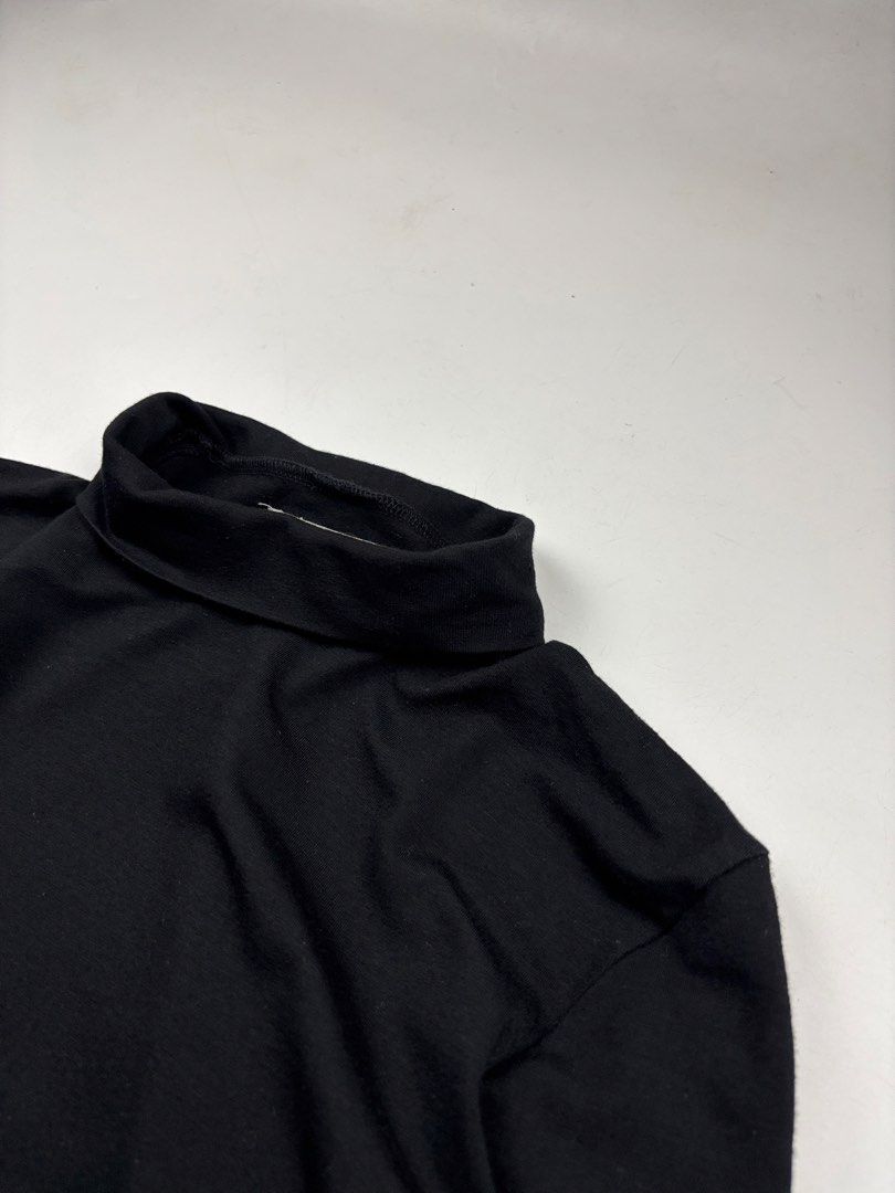 Yohji Yamamoto Turtle Neck (Category: Tshirts & Polo Shirts ) located in Makati City. Submitted by ragrepository (Listing ID 1461950295, Image 3). Description: Yohji Yamamoto Turtle Neck Tagged as Medium Length- 25” Pit to pit- 15” Sleeves- 22” Shoulder-14” Condition- 9.5/10 Flaw- None.