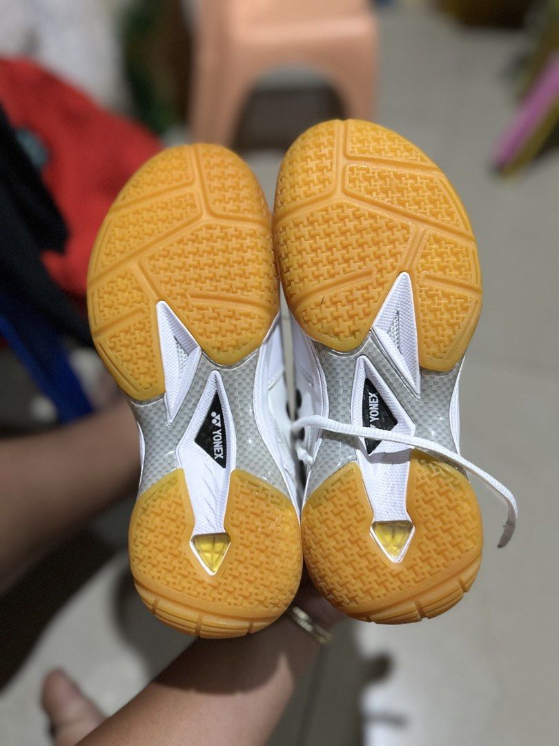 Yonex (Category: Sneakers) located in Cebu City. Submitted by cyrilk1cks (Listing ID 1461830630, Image 3). Description: .