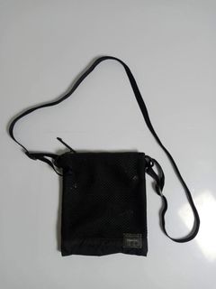 (Category: ) located in . Submitted by thrifted.bymilo (Listing ID 1461920163, Image 1). Description: .