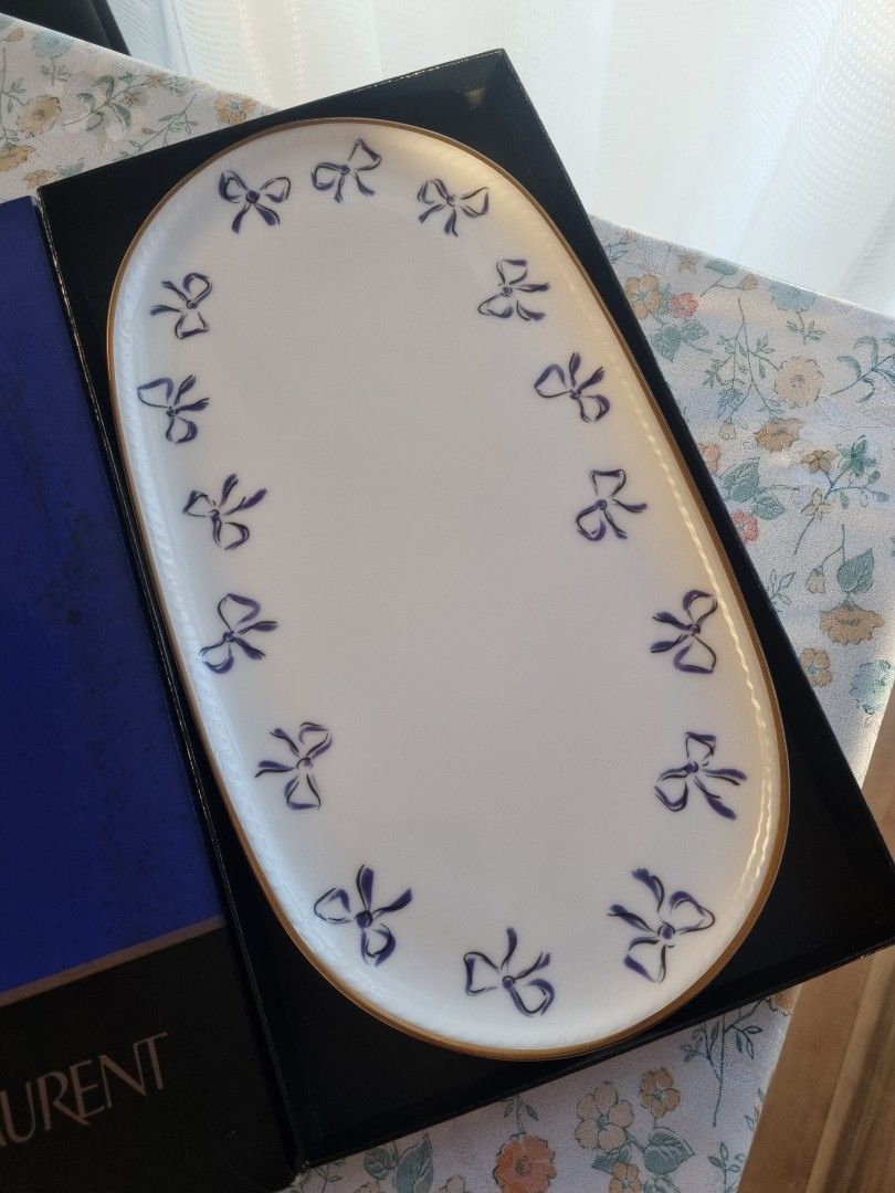 YSL Blue Ribbon Long Plate (Category: Dinnerware & Cutlery) located in Porac. Submitted by tokyohome (Listing ID 1461815134, Image 1). Description: Blue Ribbon Long Plate Php 1,700 only At its best price On hand 🎌 1pc 🎌 Unused with box # 57 . . . . . #givenchyphilippines #givenchyph #givenchycupsph #cupsphilippines teacupsphilippines cupsphilippines mugsphilippines platesphilippines givenchyphilippines Disclaimer: Independent and non-affiliated