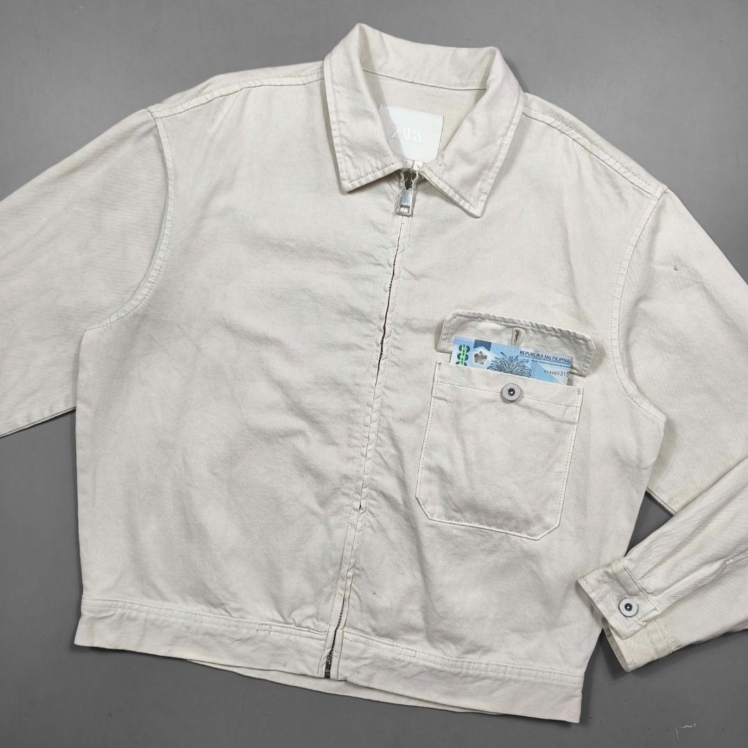 ZARA BLOUSON JACKET (Category: Coats, Jackets and Outerwear) located in Baguio. Submitted by curatedandselected (Listing ID 1461903218, Image 2). Description: Size: medium Dimes: 24W x 25L Condition: 9.5/10 Fabric: cotton.