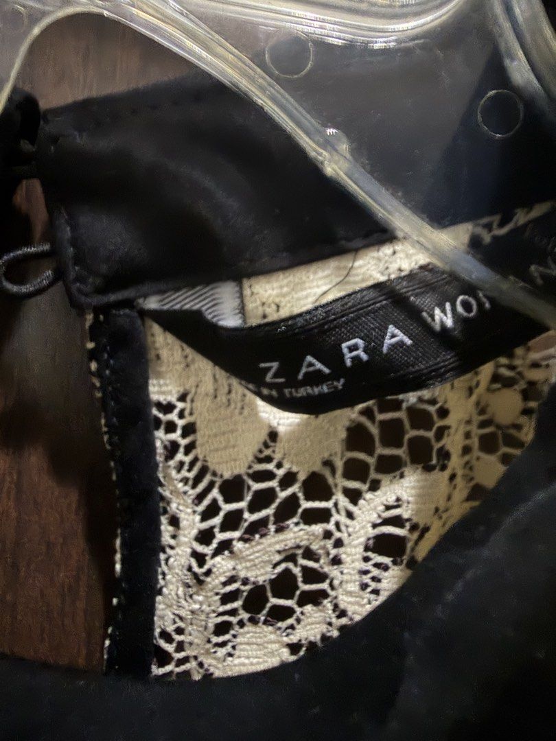 Zara lace collar blouse (Category: Blouses) located in Manila. Submitted by thebookclubz (Listing ID 1461927852, Image 2). Description: .